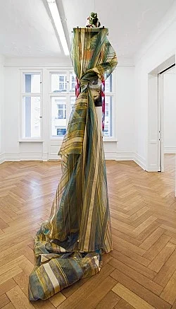 Wind — Isa Genzken — Exhibitions — Galerie Buchholz — Image 33