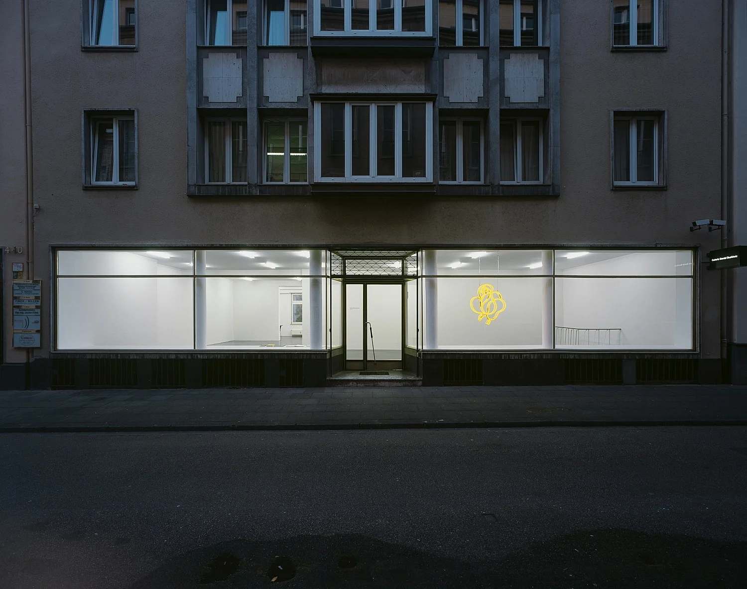 Socle du Monde — Cerith Wyn Evans — Exhibitions — Galerie Buchholz — Image 04