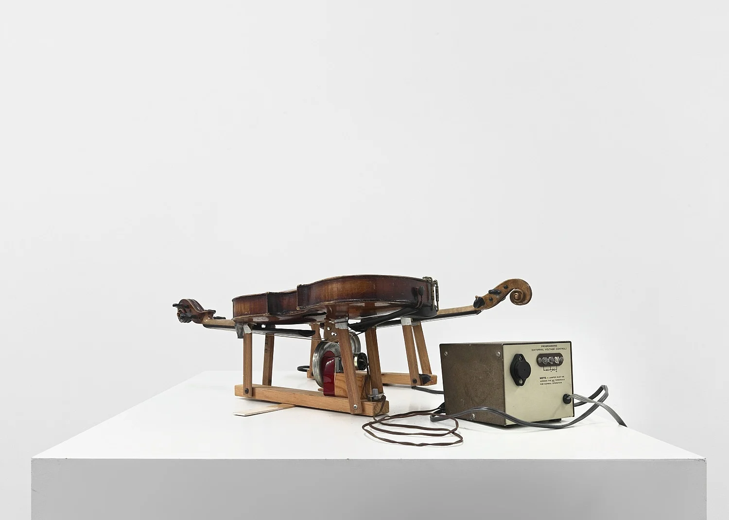 Invented Acoustical Tools Instruments 19662012 — Tony Conrad — Exhibitions — Galerie Buchholz — Image 51