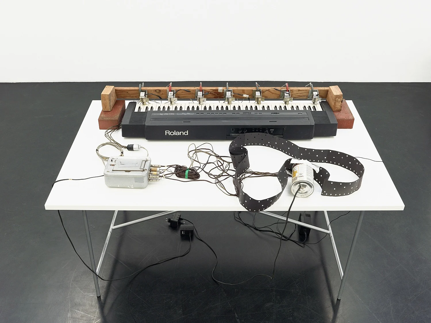 Invented Acoustical Tools Instruments 19662012 — Tony Conrad — Exhibitions — Galerie Buchholz — Image 59