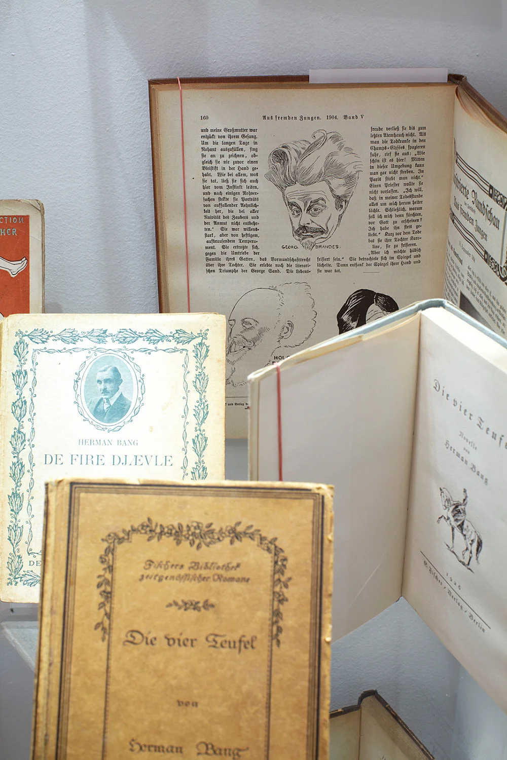 zusammengestellt von Henrik Olesen amp Daniel Buchholz — Bücher, Manuskripte und Briefe von Herman Bang 1857-1912 — Exhibitions — Galerie Buchholz — Image 00