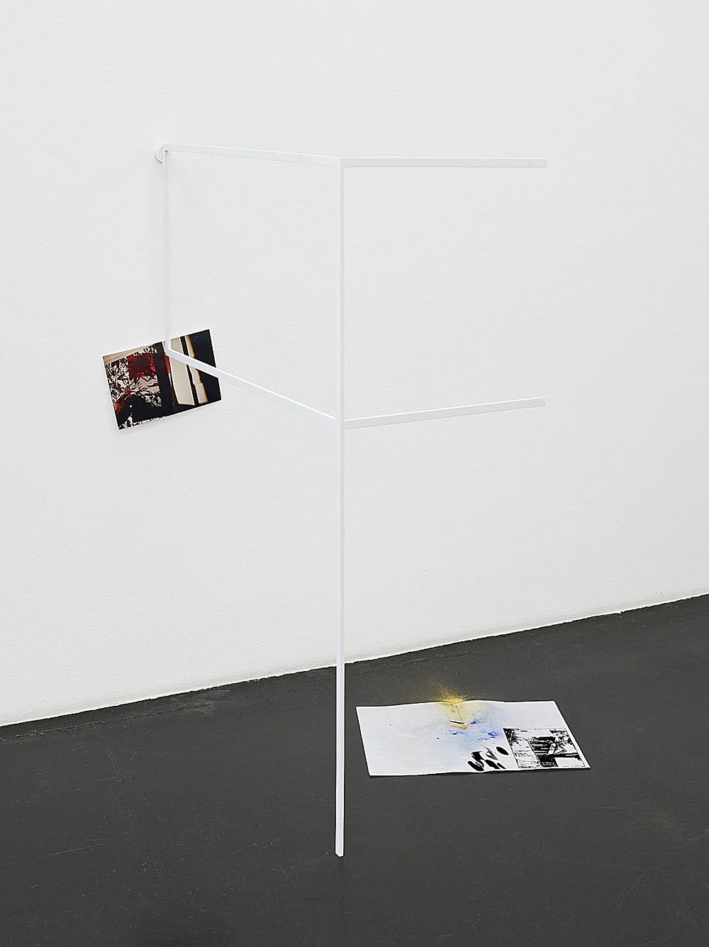 Quodlibet II — Tomma Abts, Tony Conrad, Mark Leckey, Patrick Procktor, Vincent Fecteau, Marcus Behmer, Alice Horodisch-Garnman,... — Exhibitions — Galerie Buchholz — Image 00