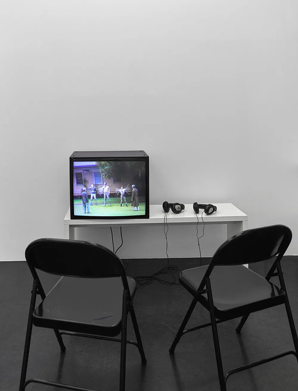 Beholden to Victory — Tony Conrad — Exhibitions — Galerie Buchholz — Image 11