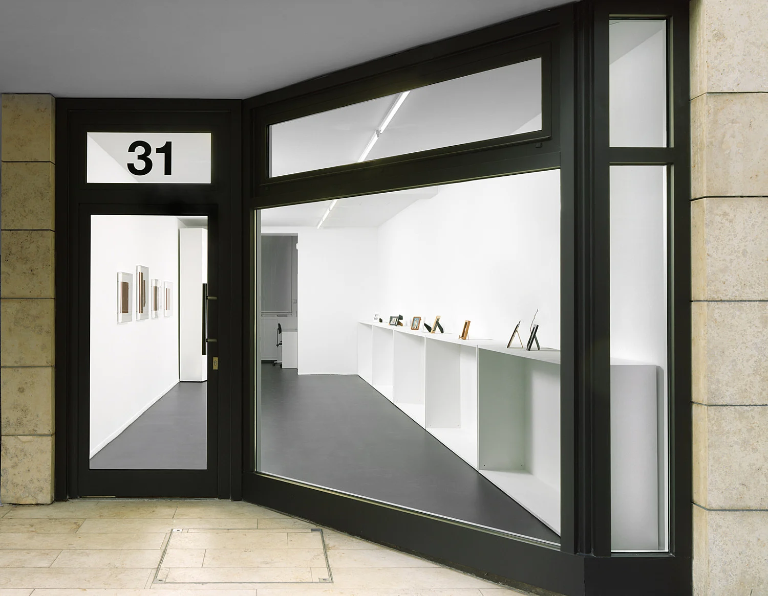 I hear the ancient music of words and words, yes, thats it. — Vincent Fecteau Florian Pumhösl  — Exhibitions — Galerie Buchholz — Image 04